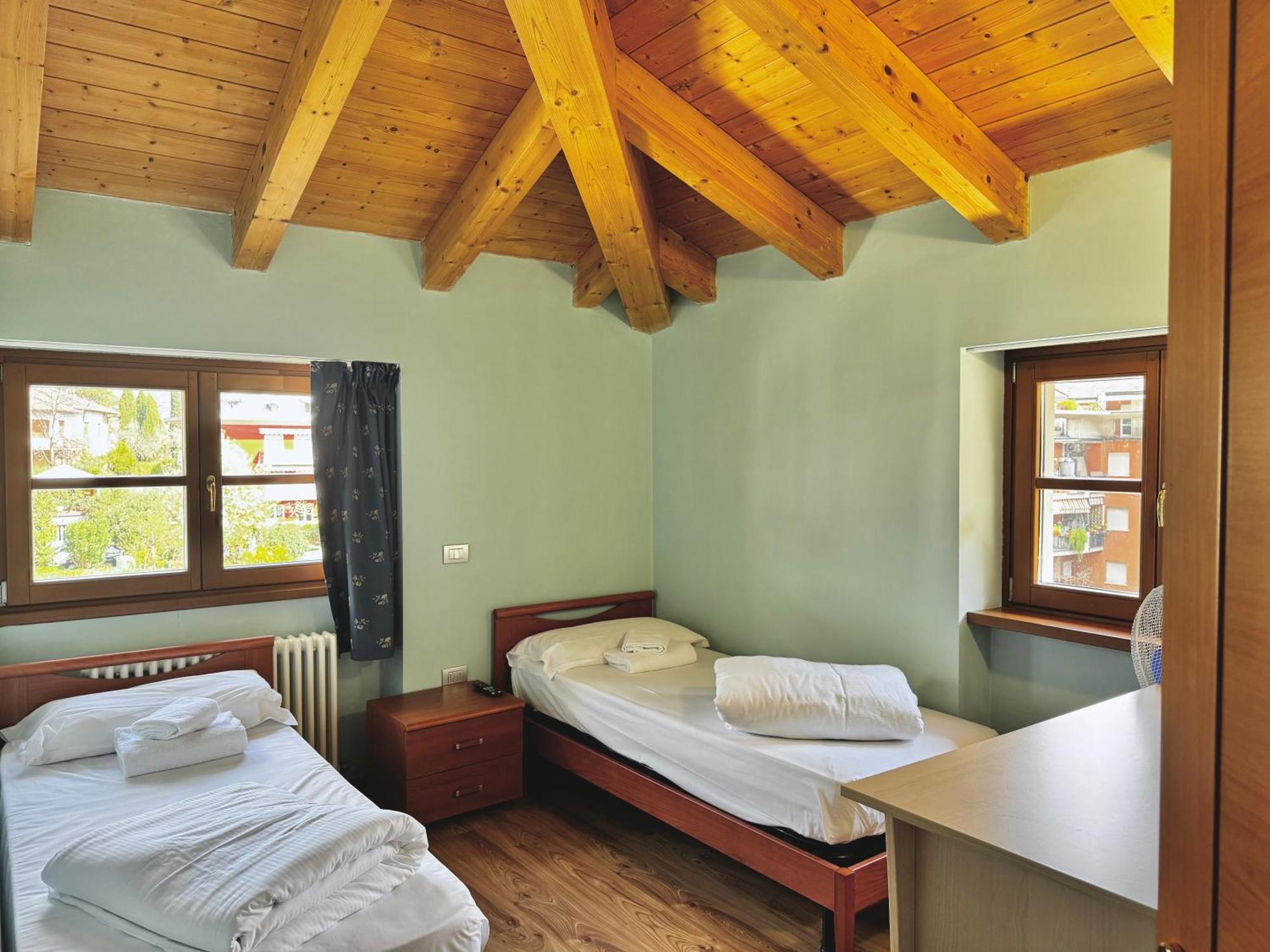 Sweet Spot Aparthotel Riva del Garda Exterior foto